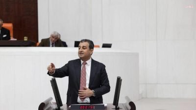 CHP Genel Başkan Yardımcısı Burhanettin Bulut, “Saraya özenen, itibardan tasarruf