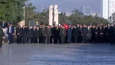 Cumhurbaşkanı Recep Tayyip Erdoğan başkanlığındaki devlet erkanı, Türkiye Cumhuriyeti’nin kurucusu, Büyük Önder