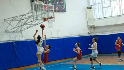 Deplasmanlı Kadınlar Basketbol Bölgesel Ligi D Grubu’nda mücadele eden Ceyhan