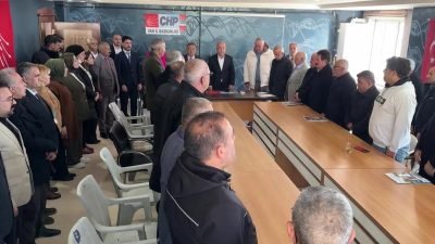 CHP Van İl Başkanlığı'nda konuşan CHP Genel Başkan Yardımcısı Murat