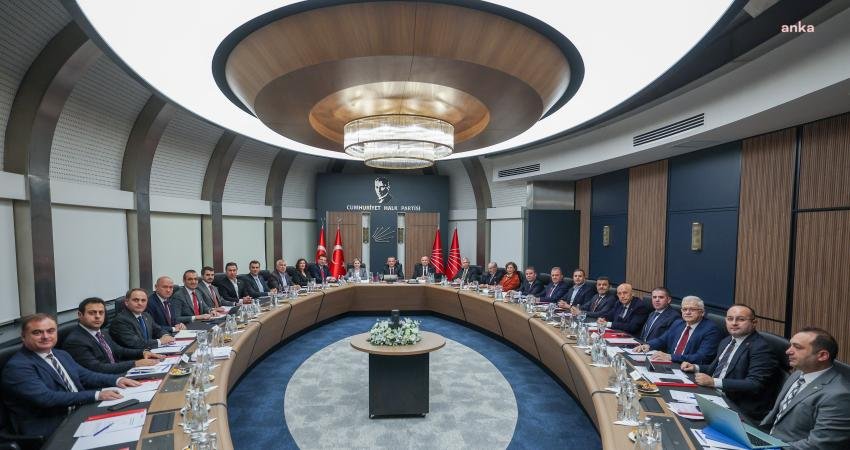 Cumhuriyet Halk Partisi (CHP) Genel Başkanı Özgür Özel, CHP Genel Merkezi’nde düzenlenen