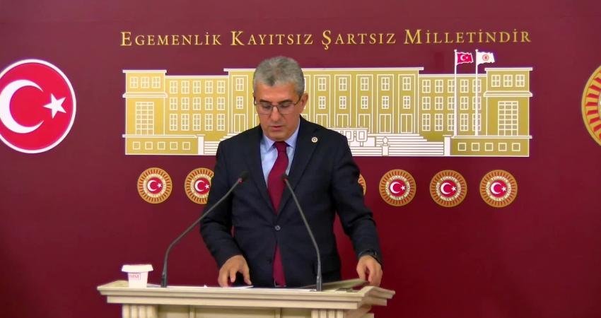 CHP Grup Başkanvekili Gökhan Günaydın, Adalet Bakanı Yılmaz Tunç'u eleştirdi.