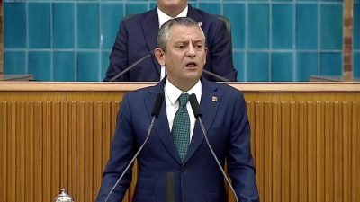 CHP Genel Başkanı Özgür Özel, Esenyurt Belediye Başkanı Ahmet Özer'in
