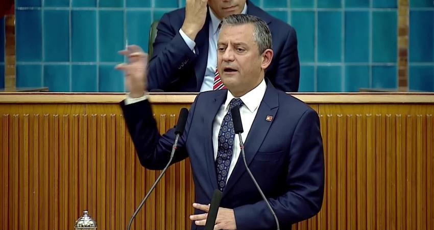 CHP Genel Başkanı Özgür Özel, "Sundukları kanun teklifi vardı, savunma