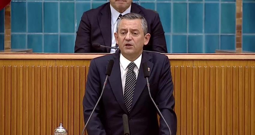 CHP Genel Başkanı Özgür Özel, "Asgari ücreti 30 yaparsın ama