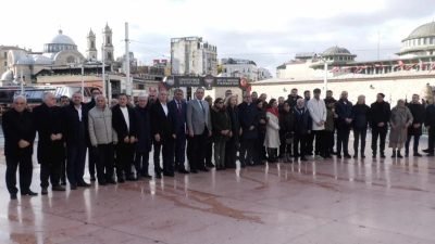 CHP İstanbul İl Örgütü, 24 Kasım Öğretmenler Günü nedeniyle Taksim’de