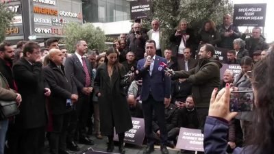 CHP Grup Başkanvekili Ali Mahir Başarır, Esenyurt Belediyesi önünde kayyuma