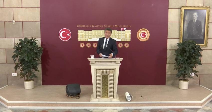CHP Bursa Milletvekili Orhan Sarıbal, zeytin üreticisinin alın teri ve emeğinin