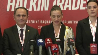 CHP Genel Başkanı Özgür Özel başkanlığında yapılan Belediye Başkanları Toplantısı