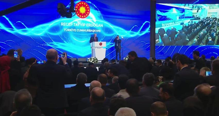 Cumhurbaşkanı Recep Tayyip Erdoğan, Anadolu Ajansı İstanbul Enerji Forumu'nda, “Şimdi çıkmışlar