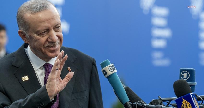 Cumhurbaşkanı Recep Tayyip Erdoğan, Bişkek ve Budapeşte ziyaretlerinin ardından gazetecilere