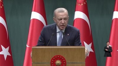 Cumhurbaşkanı Recep Tayyip Erdoğan, Kabine Toplantısı'nın ardından yaptığı açıklamada, "Kamu kurum