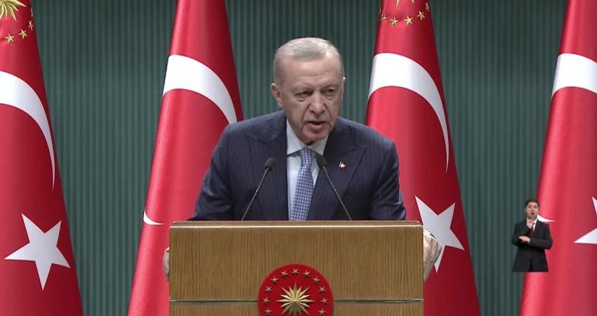 Cumhurbaşkanı Recep Tayyip Erdoğan, Kabine Toplantısı'nın ardından yaptığı açıklamada, "Kamu kurum