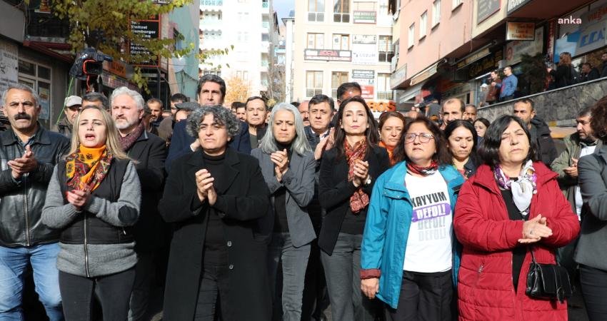 DEM Parti Eş Genel Başkanı Tülay Hatimoğulları, kayyum atanan Tunceli