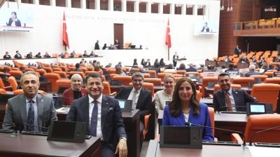 DEVA Parti Mersin Milletvekili Mehmet Emin Ekmen ve milletvekilleri, mülakatta