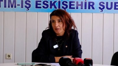 Öğretmen atamalarında yapılan mülakatlara tepki gösteren Eğitim İş Eskişehir Şube
