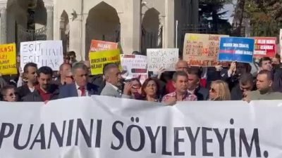 Mülakat sistemine karşı Beyazıt Meydanı'nda buluşan eğitimciler 'adil, şeffaf ve