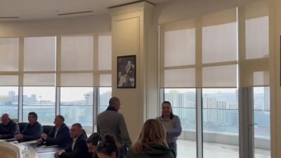  Esenyurt Belediye Başkanı Ahmet Özer’in tutuklanarak yerine kayyum atanmasının ardından