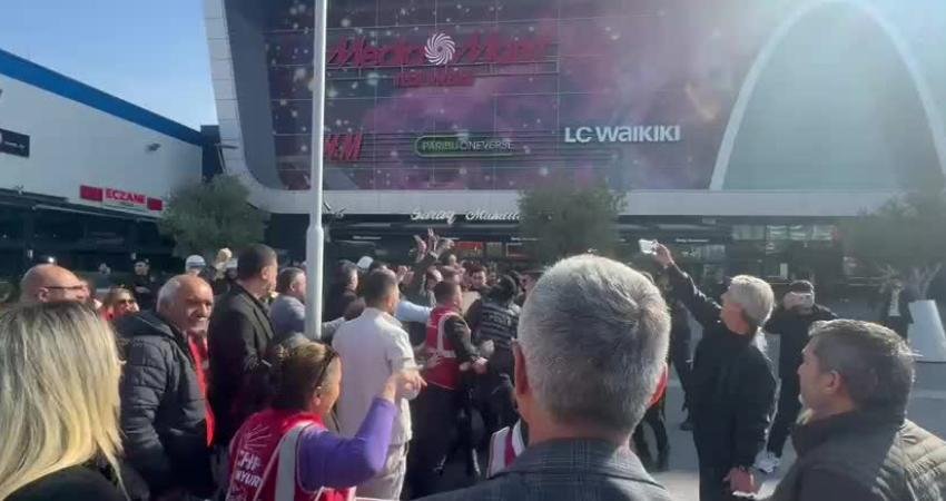 Esenyurtlu seçmenin yüzde 49 oyunu alarak 31 Mart'ta başkan seçilen
