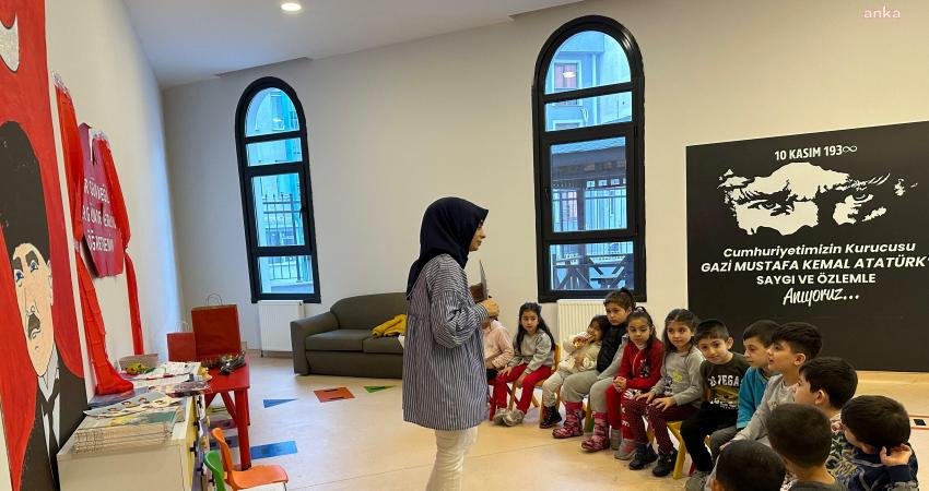 Esenyurt Belediyesi, “Okuyan Bir Gelecek” programı ile miniklere erken yaşta