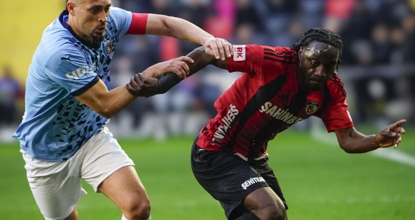 Süper Lig'in 13. hafta maçında Gaziantep FK konuk ettiği Başakşehir’i