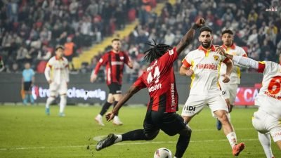 Süper Lig'de 11. hafta açılış mücadelesinde Gaziantep FK konuk ettiği Göztepe’yi 2-1 mağlup etti