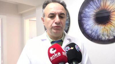 Göz Hastalıkları Uzmanı Prof. Dr. Adnan Çinal, 40- 45 yaşını