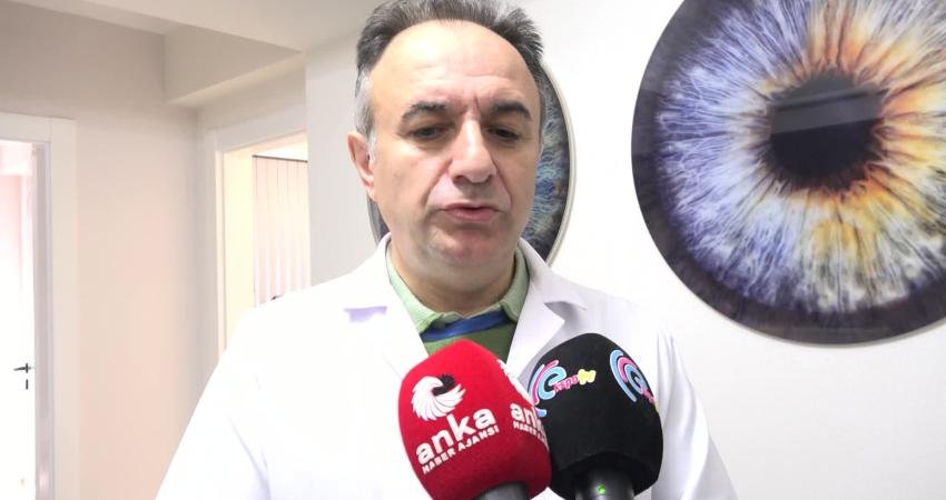 Göz Hastalıkları Uzmanı Prof. Dr. Adnan Çinal, 40- 45 yaşını