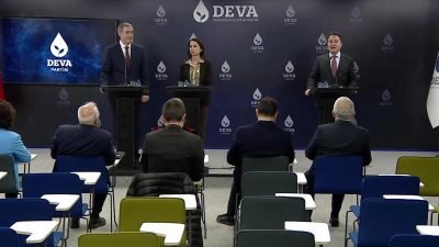 DEM Parti Eş Genel Başkanları Tülay Hatimoğulları ve Tuncer Bakırhan