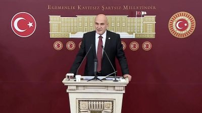 İYİ Parti Grup Başkanvekili Turhan Çömez, İstanbul Tıp Fakültesi'nde 100