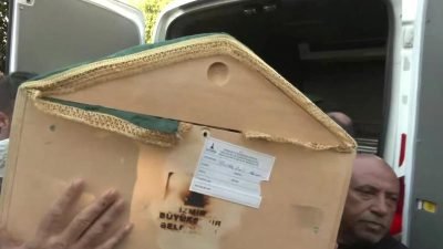 İzmir’in Selçuk ilçesinde elektrikli sobanın devrilmesi nedeniyle evde çıkan yangında