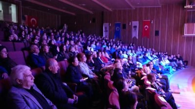 Kartal Belediyesi, 24 Kasım Öğretmenler Günü’ne özel bir konser düzenledi.