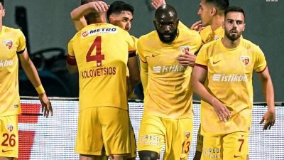 Süper Lig’in 12. haftasının açılış mücadelesinde Kayserispor Kasımpaşa’yı  2-1 mağlup