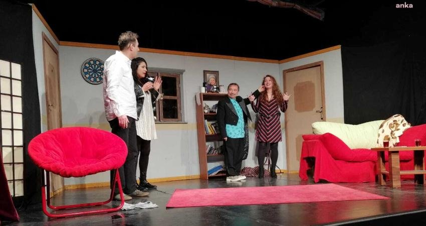 27. Uluslararası Ankara Tiyatro Festivali kapsamında Keçiören'de yetişkinler ve çocuklar