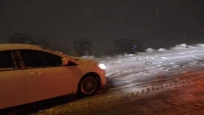 Malatya'nın Hekimhan ve Darende ilçelerinde yoğun kar yağışı nedeniyle mahsur kaldıkları