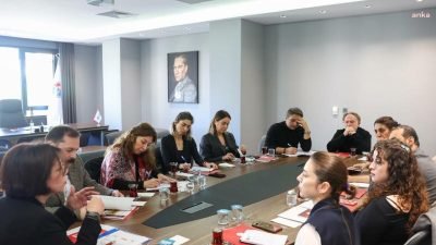 Maltepe Belediye Başkanı Esin Köymen, kültür sanat muhabirleriyle bir toplantı