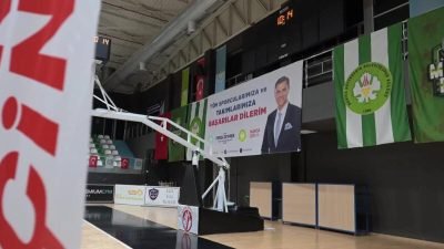 Manisa Büyükşehir Belediyesi, kentte faaliyet gösteren 81 amatör spor kulübüne