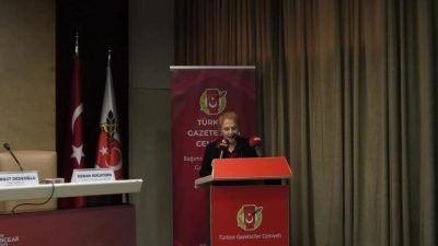 “Gazeteciye, yazara, yayıncıya baskıya hayır” toplantısında bir araya gelen TGC,