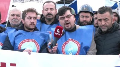 Eğitim İş Sendikası'na bağlı bir grup öğretmen, 24 Kasım Öğretmenler Günü