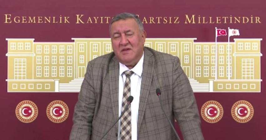 CHP Niğde Milletvekili Ömer Fethi Gürer, TBMM’de düzenlediği basın toplantısında