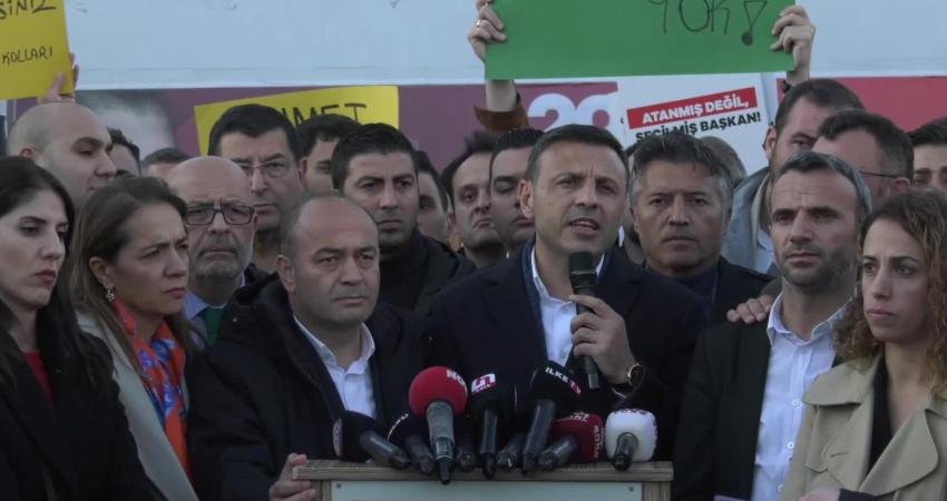 CHP İstanbul İl Başkanı Özgür Çelik, Esenyurt Cumhuriyet Meydanı’nda yapılan
