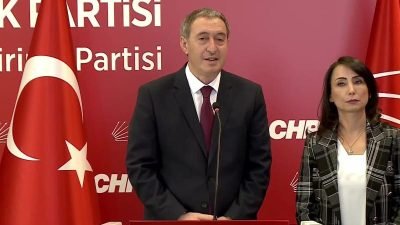 CHP Genel Başkanı Özgür Özel, partisinin genel merkezinde DEM Parti Eş Genel