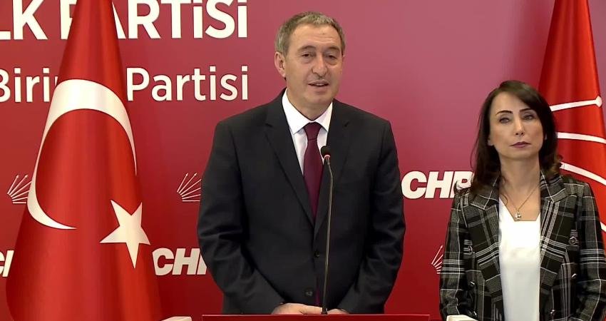 CHP Genel Başkanı Özgür Özel, partisinin genel merkezinde DEM Parti Eş Genel