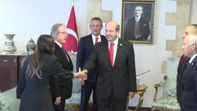 CHP Genel Başkanı Özgür Özel, KKTC Cumhurbaşkanı Ersin Tatar ile
