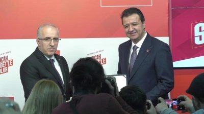 Saadet Partisi 9. Olağan Büyük Kongresinde Genel Başkanlığa seçilen Mahmut