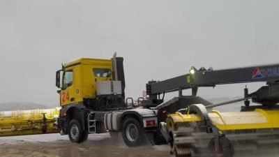 İstanbul’da etkili olan sağanak yağış yüksek kesimlerde kar yağışına dönüştü.
