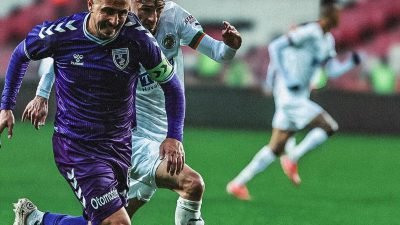 Samsunspor, Süper Lig’in 13. haftasında sahasında Alanyaspor ile 1-1 beraber