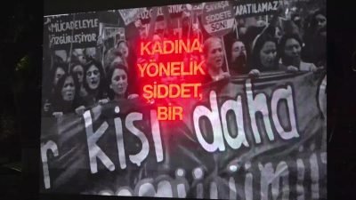 Şişli Belediyesi ve Yanındayız Derneği'nin ev sahipliğinde "Nöbetteyiz" eylemi düzenlendi.