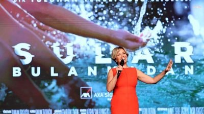 Muratpaşa Belediyesi’nin düzenlediği Artı 0,5 Akdeniz’in Geleceği Çalıştayı’nda ödüllü belgeselci