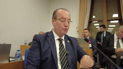 CHP Karabük Milletvekili Cevdet Akay, Ulaştırma ve Altyapı Bakanlığı’nın bütçe görüşmelerinde,